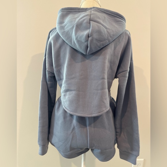 Two piece cropped short set - Picture 6 of 6